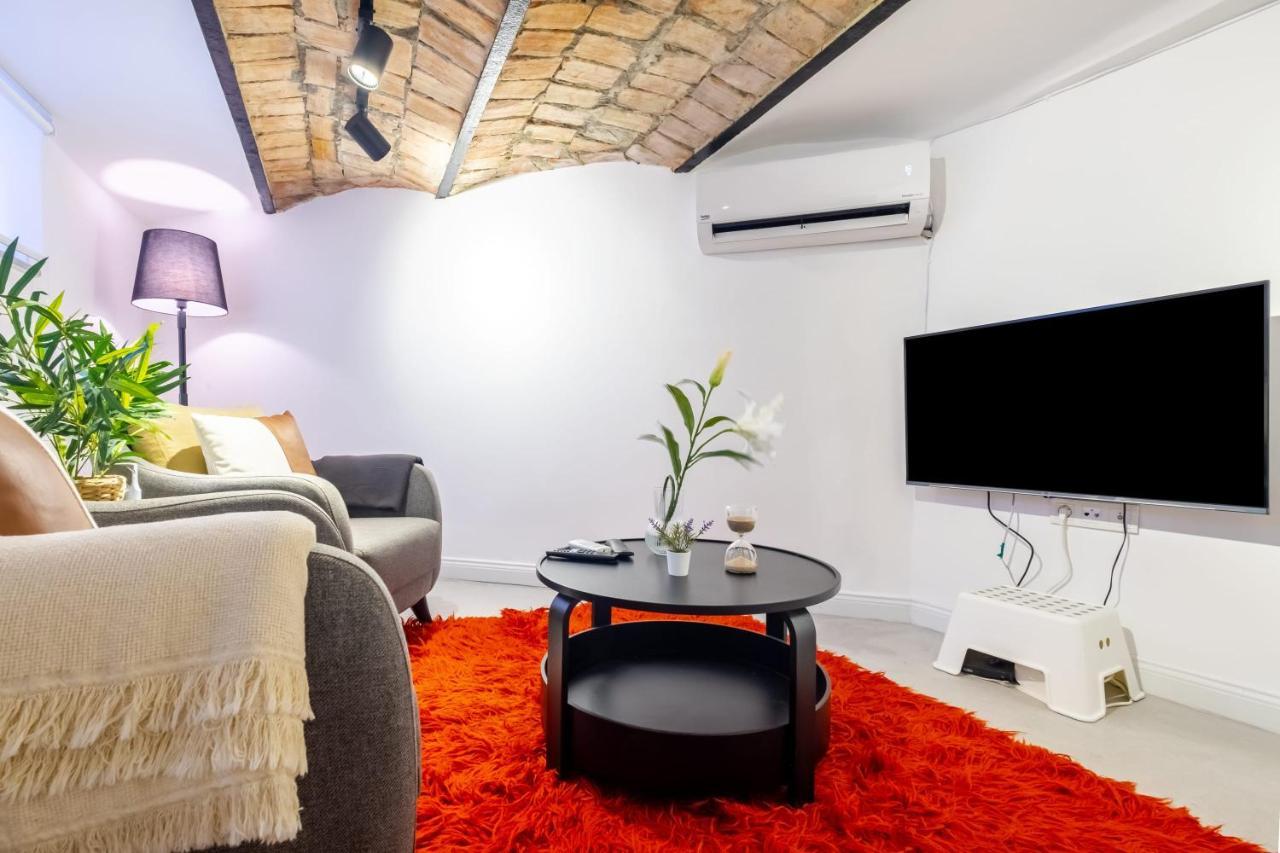 Vibrant Flat 5 Minutes Walk To Istiklal In Beyoglu * Istanbul