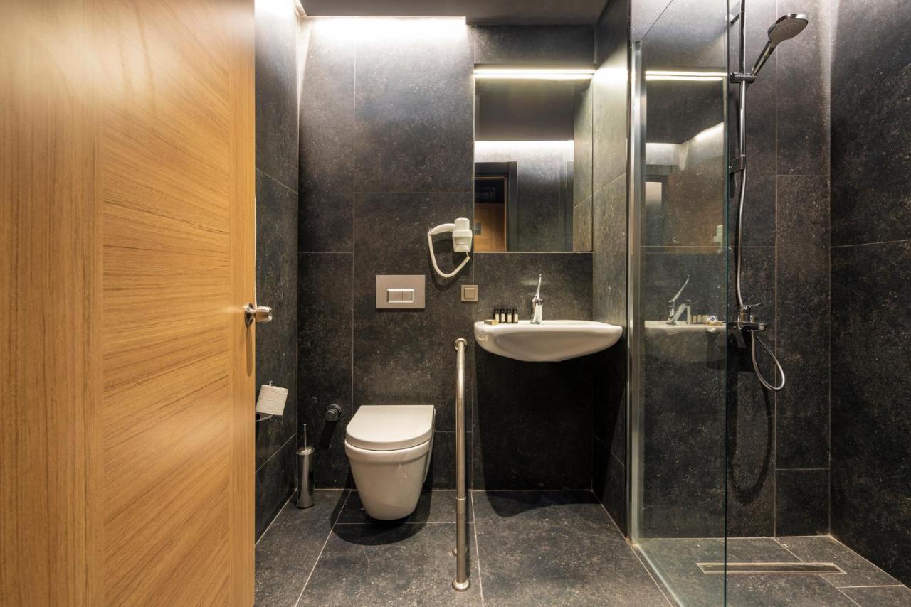 Marius Hotel *