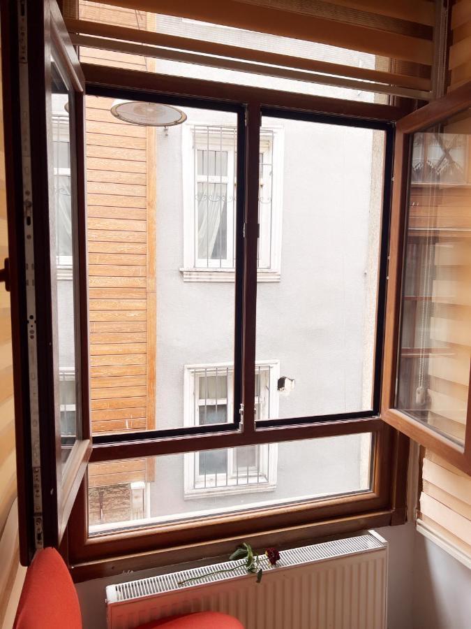 Apartment Frame Istanbul