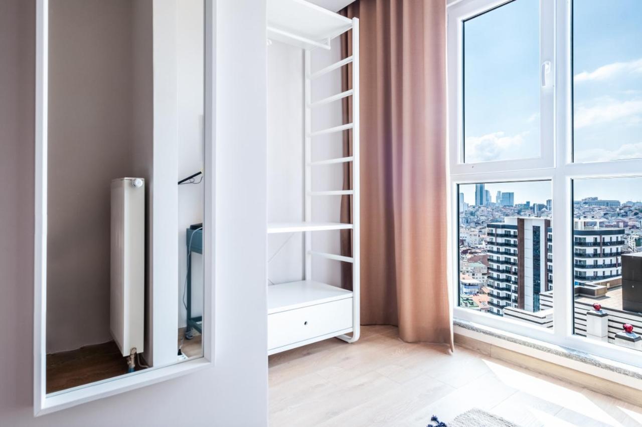 Sleek Flat In Kagithane With Terrace * Istanbul