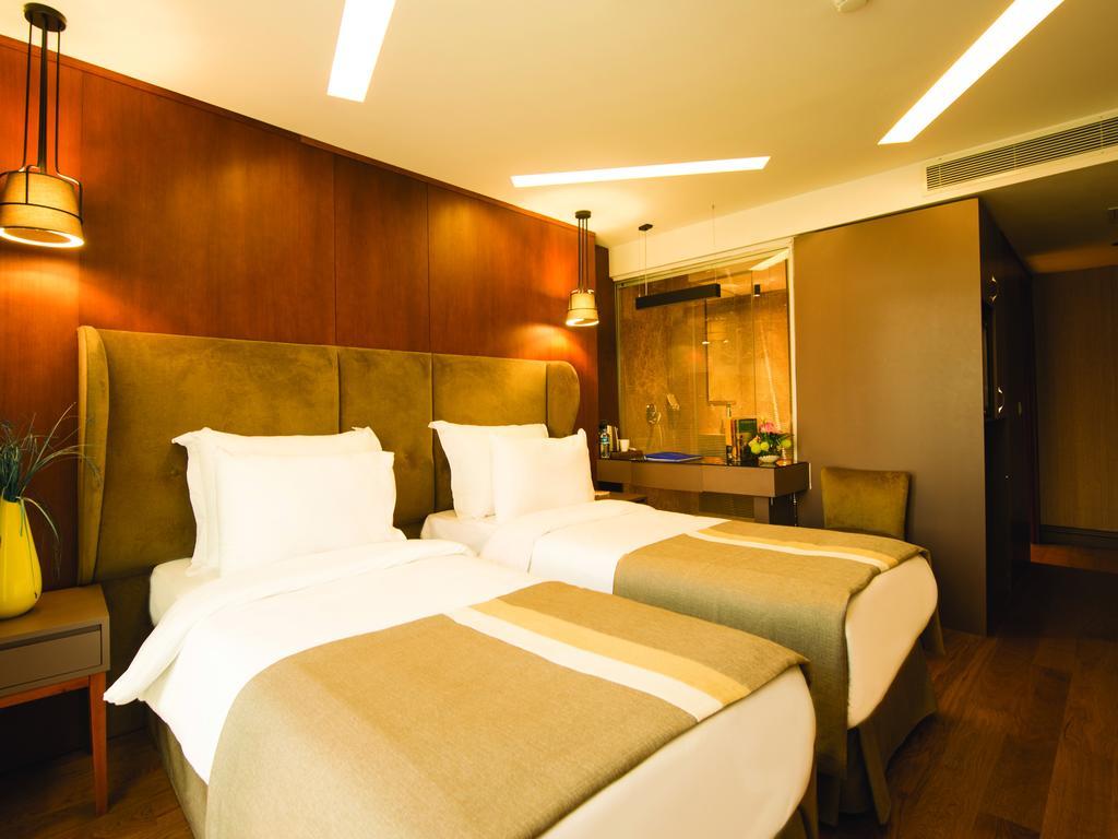 Hotel The Way 4*