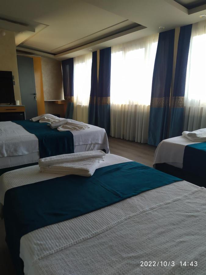 The Moss Otel *