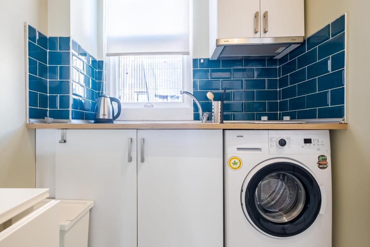 Delightful Flat Near Taksim Square In Sisli Apartment
