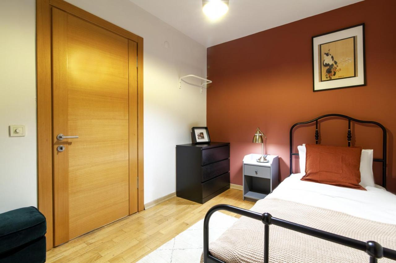 Apartment Comfy And Unique Designed