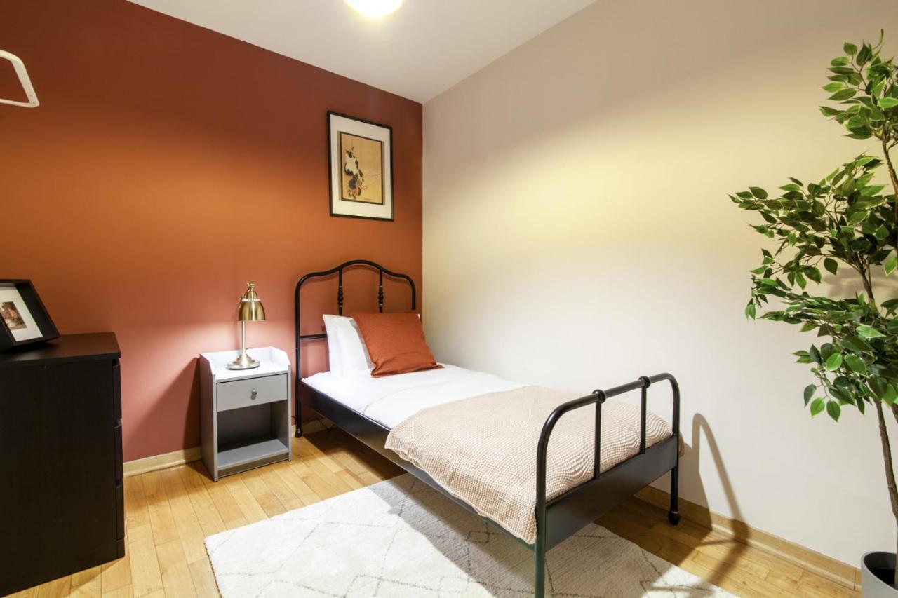 Comfy And Unique Designed * Istambul