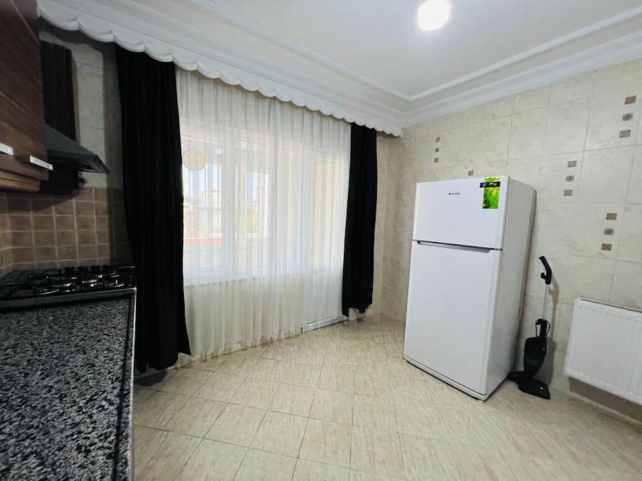 Elegant 3-bedroom Unit Near To Fatih Mosque.