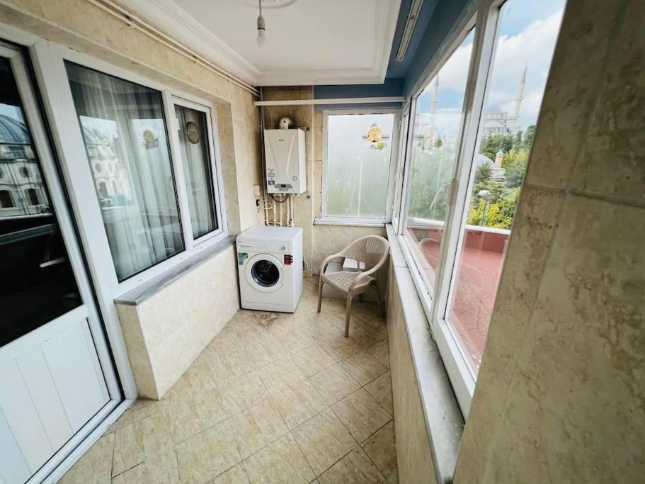 Elegant 3-bedroom Unit Near To Fatih Mosque.