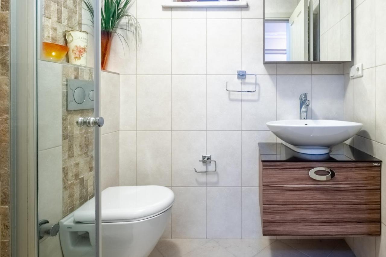 Peaceful Flat In The Heart Of Atasehir Apartamento