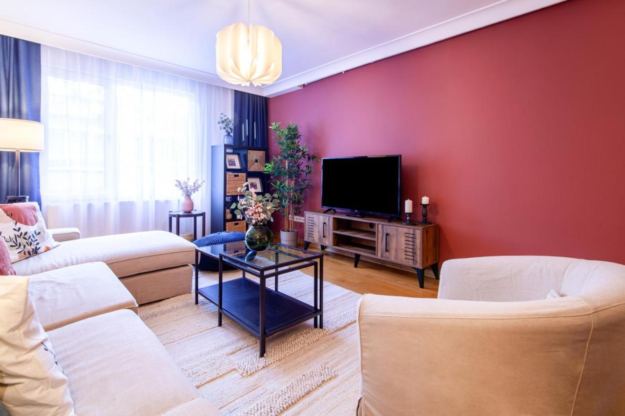 Comfy And Unique Designed Istanbul