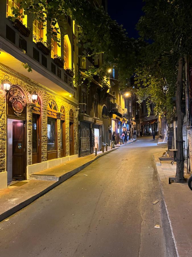 Apartamento Centrally Located, 2+1 House In Taksim, Cihangir