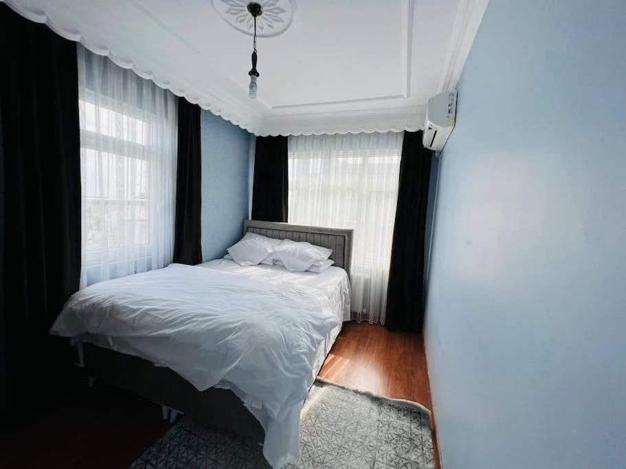 Elegant 3-bedroom Unit Near To Fatih Mosque. *