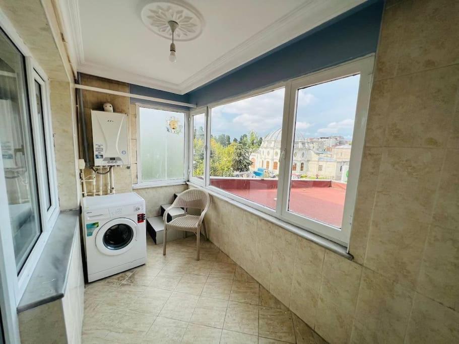 Elegant 3-bedroom Unit Near To Fatih Mosque. Istanbul