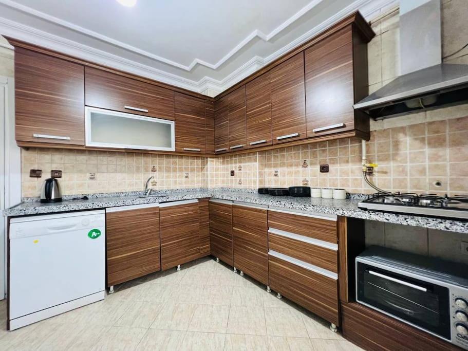 Apartment Elegant 3-bedroom Unit Near To Fatih Mosque. Istanbul