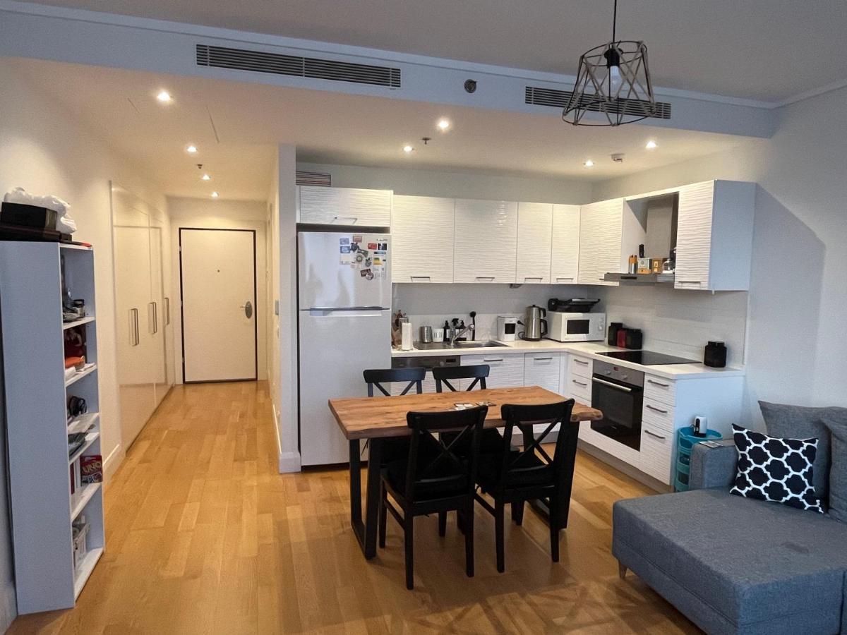 Luxury With Pool In The Center Of Apartment Istanbul