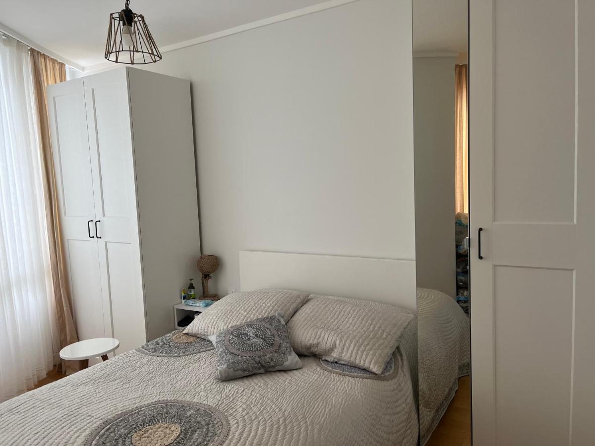 Apartment Luxury With Pool In The Center Of