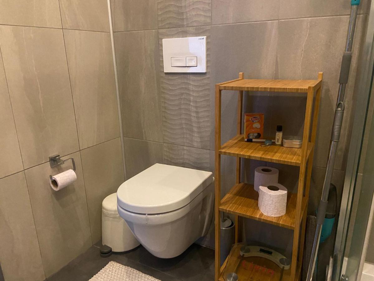 Wide Garden Flat Close To The Memoriall Hospital Hgyhomes2104 Apartment *