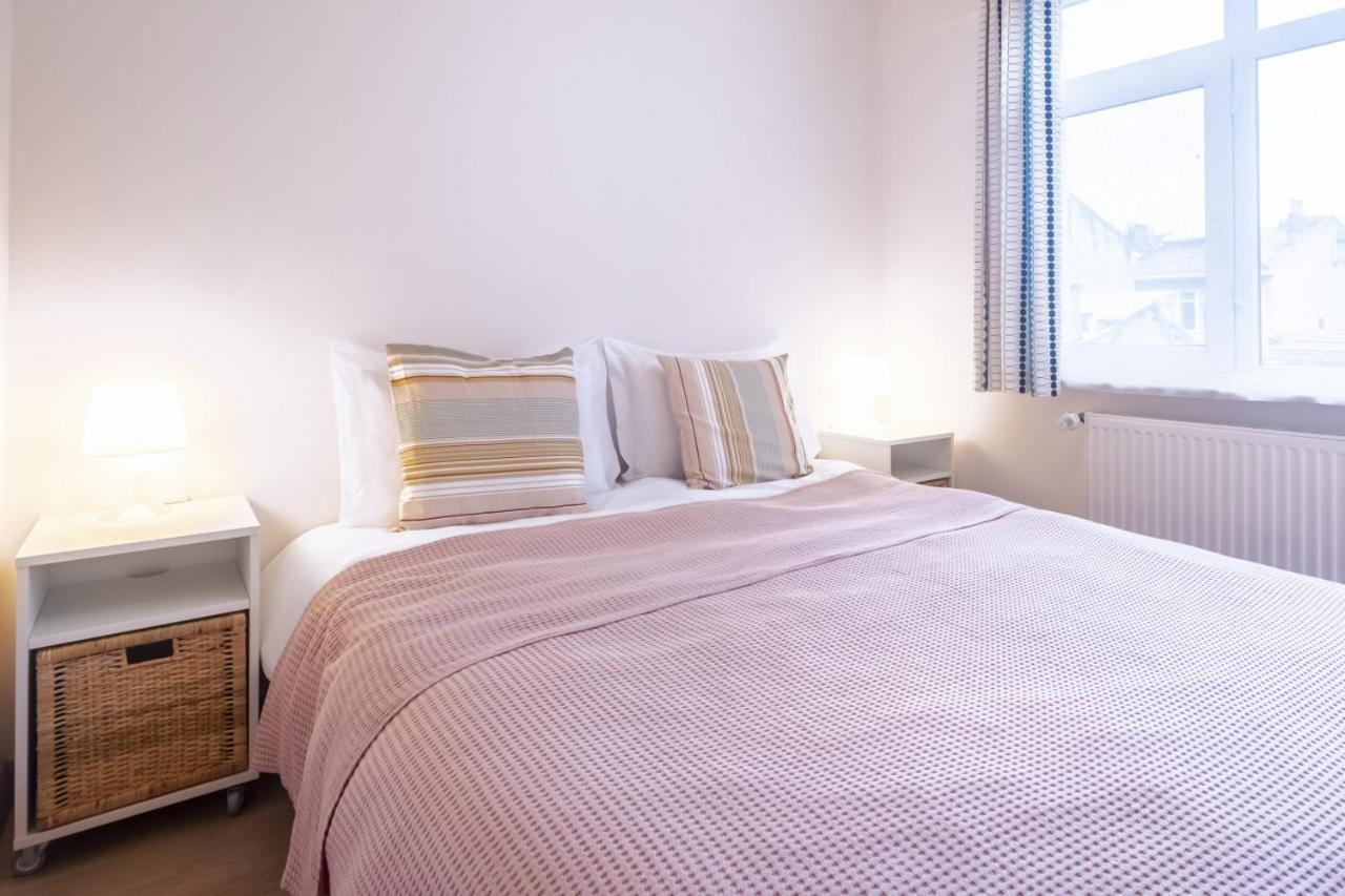 Apartment Flat With Balcony Near Bull Statue In Kadikoy