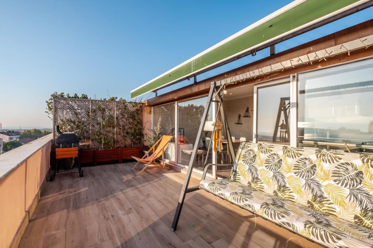 Sleek Flat Near Public Transportation In Maltepe Apartment Istanbul