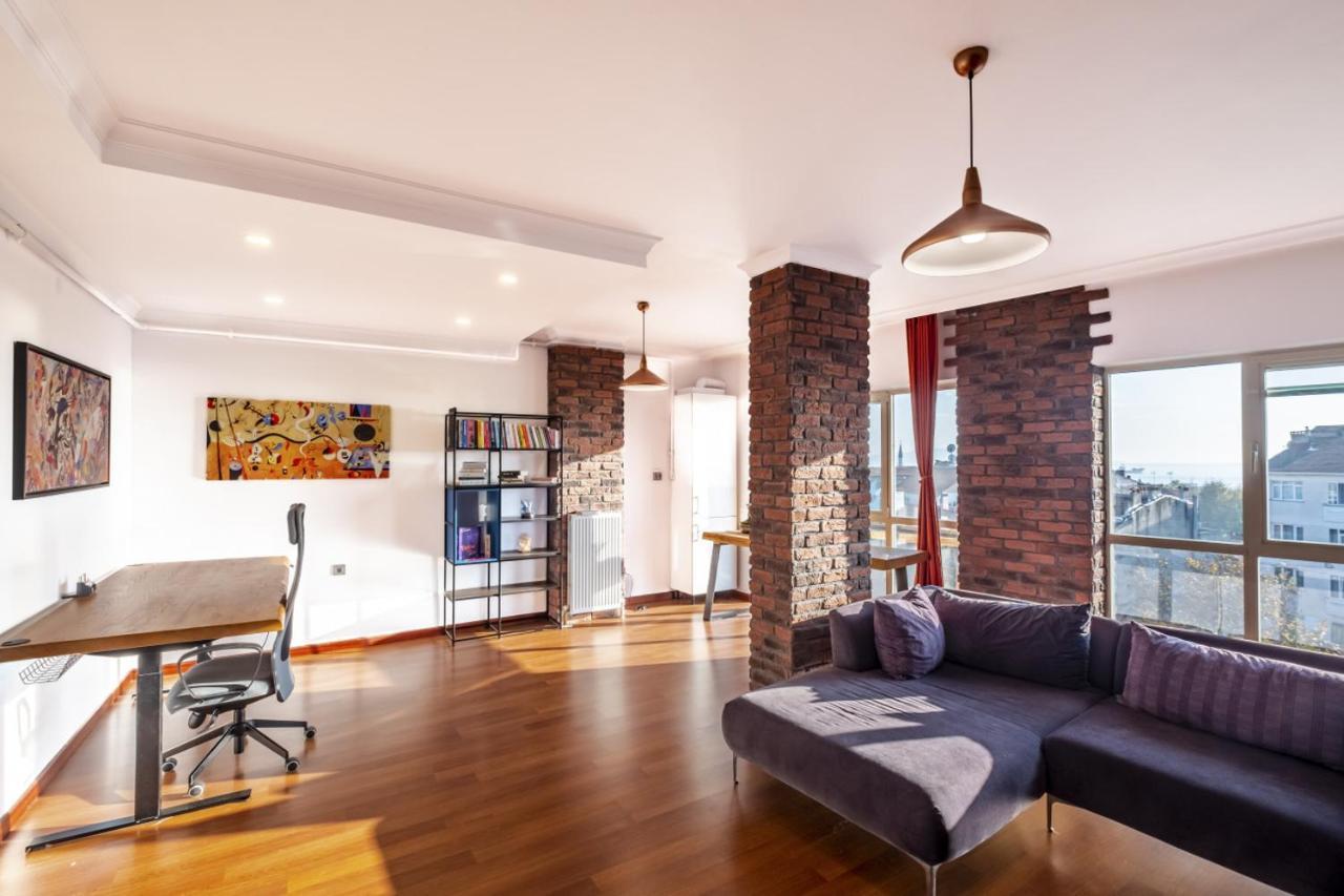 Sleek Flat Near Public Transportation In Maltepe * Istanbul