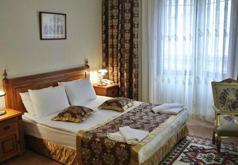 Saba Hotel