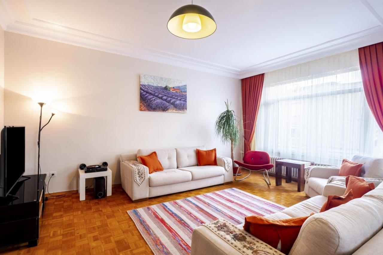 Apartment Cozy Flat Near Bagdat Street In Suadiye