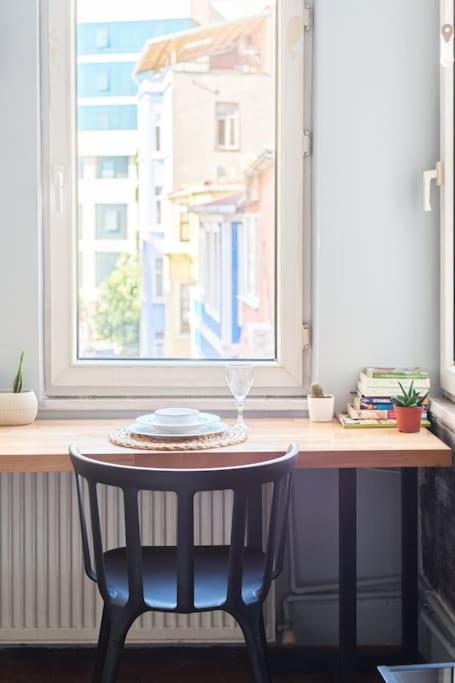 Apartment Modern&old Style Flat In The Center Of Cihangir
