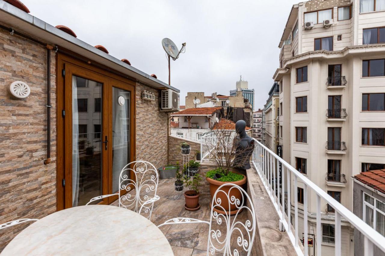 Superb Flat With View And Terrace In Beyoglu * Istanbul