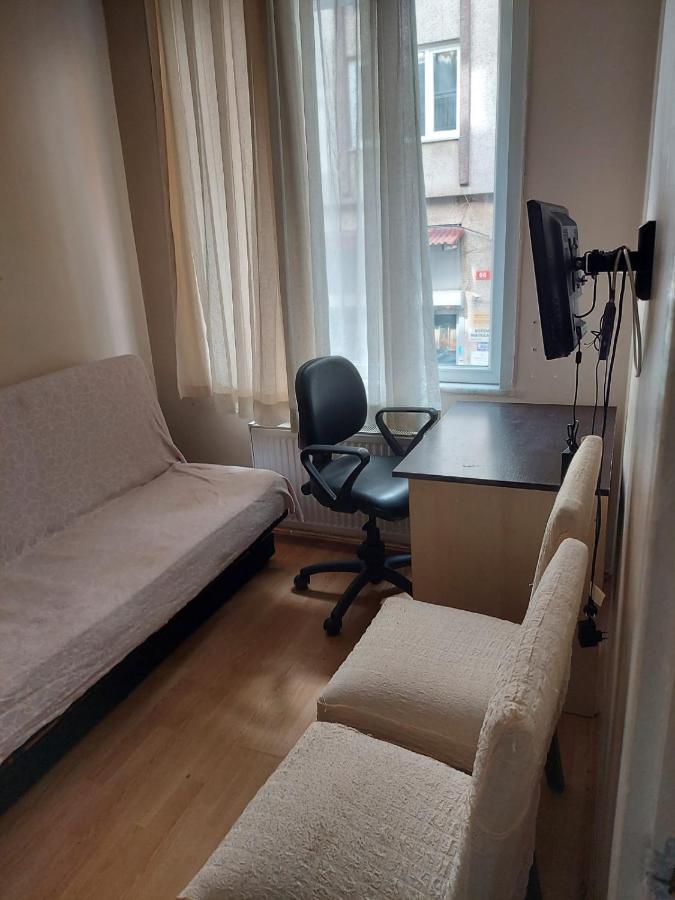 Apart Otel Yuvam Apartlari Kadikoey *