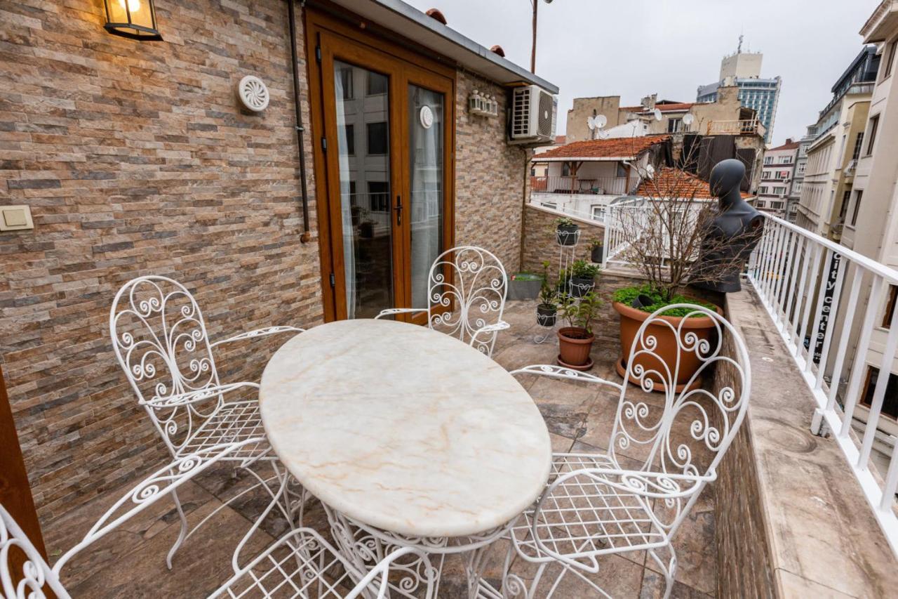 Superb Flat With View And Terrace In Beyoglu * Istanbul