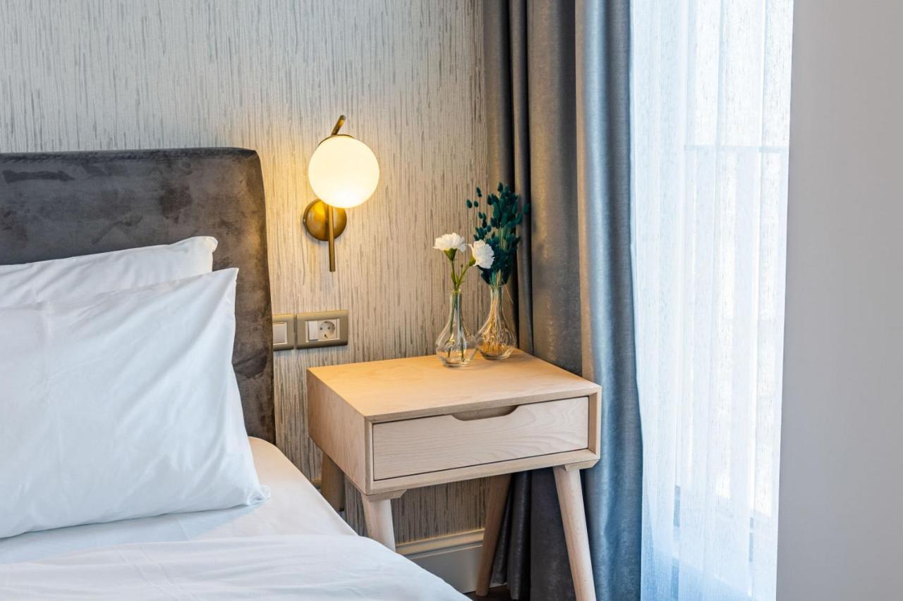 Trendy Beyoglu: Stylish Nearby Apartment