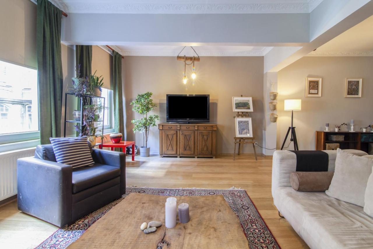 Apartment Vibrant Flat With Balcony In Sisli Istanbul