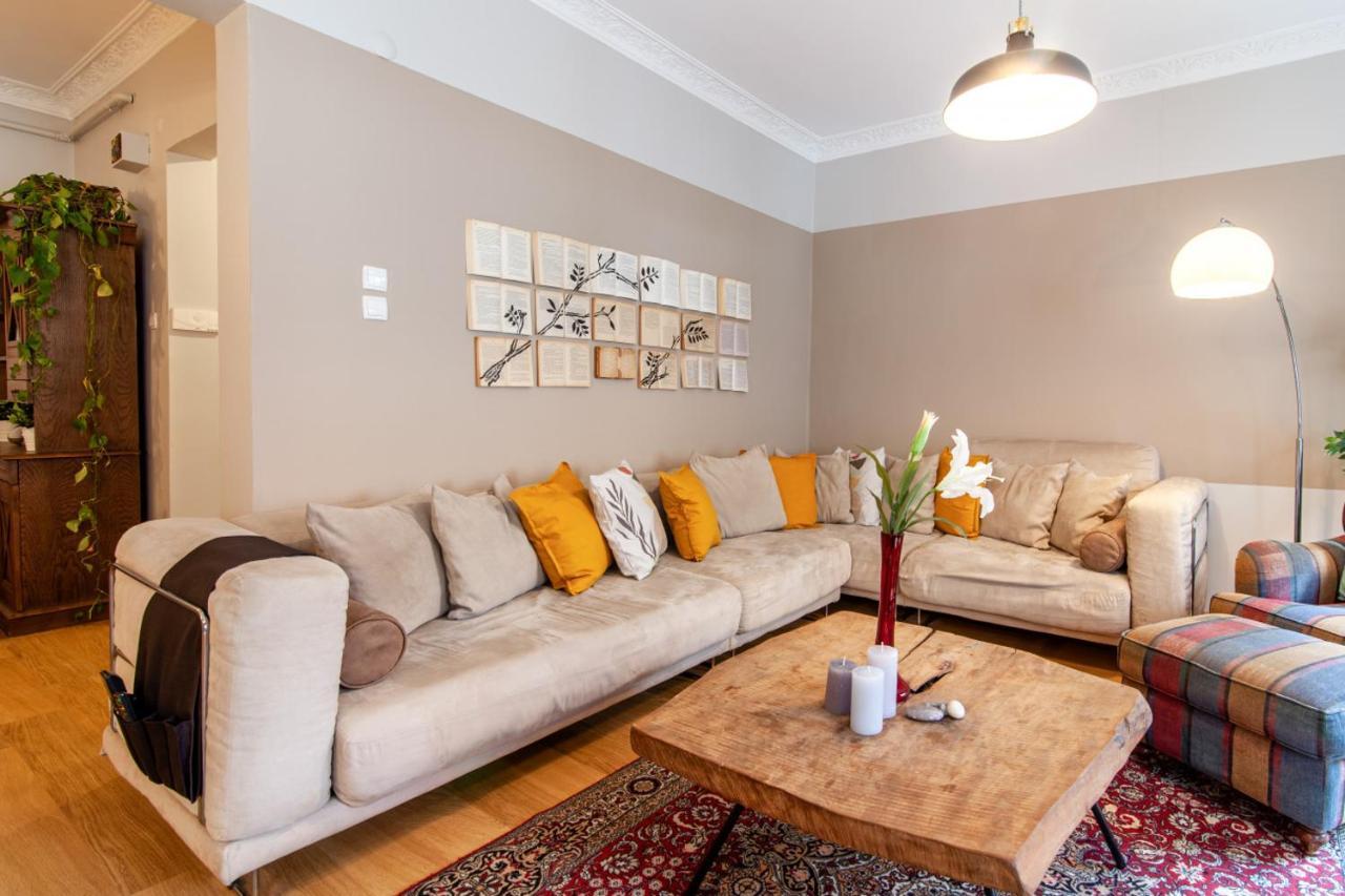 Vibrant Flat With Balcony In Sisli * Istanbul