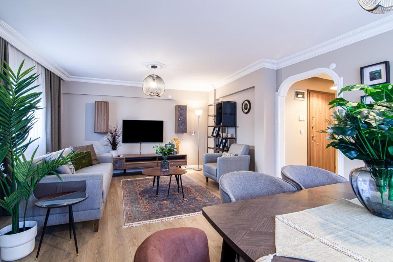 Modern Flat Close To Istiklal Street With Balcony *