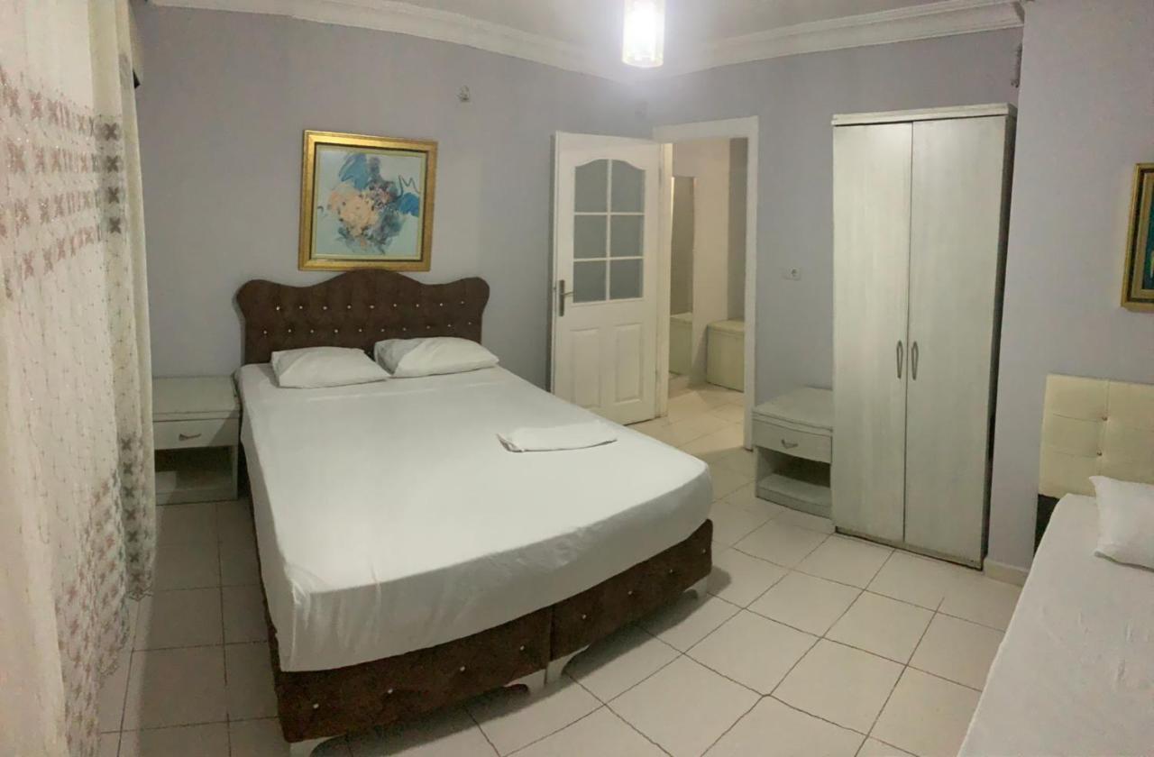 White Palace Aparthotel *