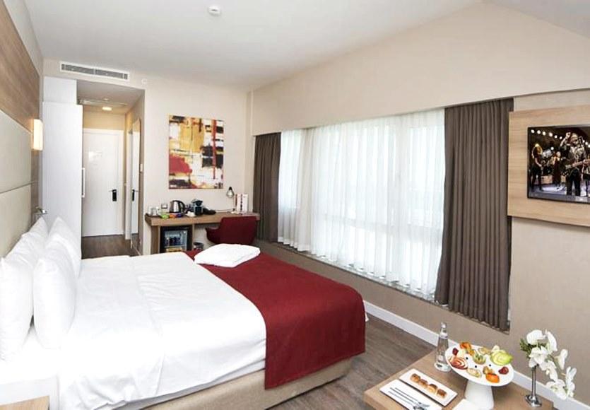 Ramada Encore Kartal 4*