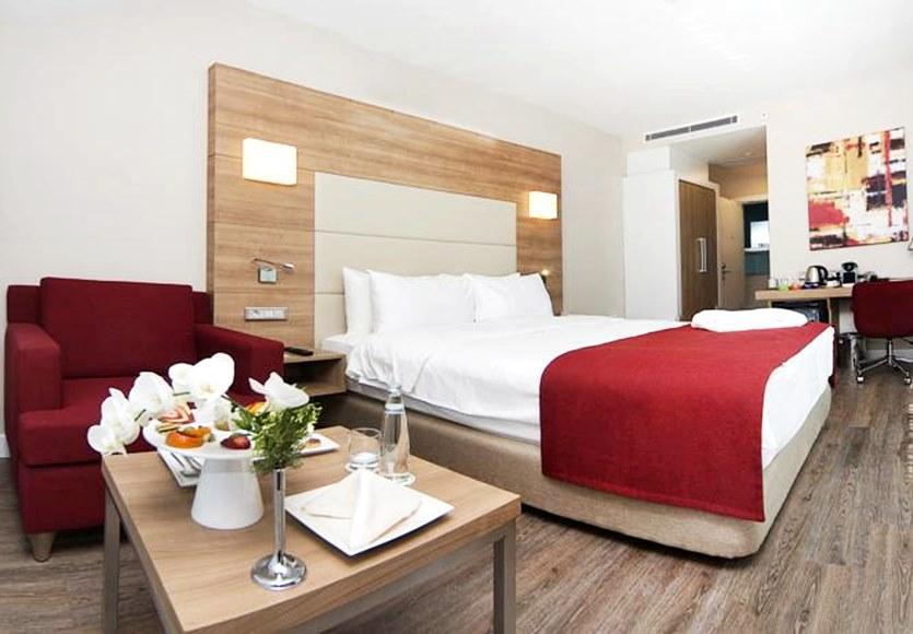 Hotel Ramada Encore Kartal