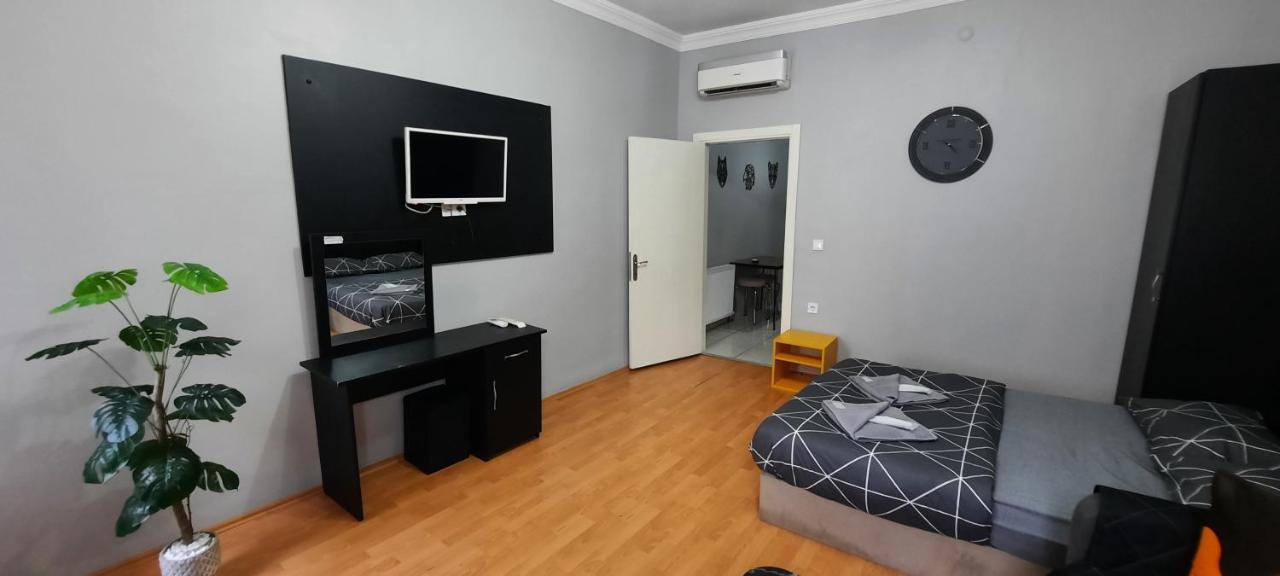 Nana Taksim Apartment *