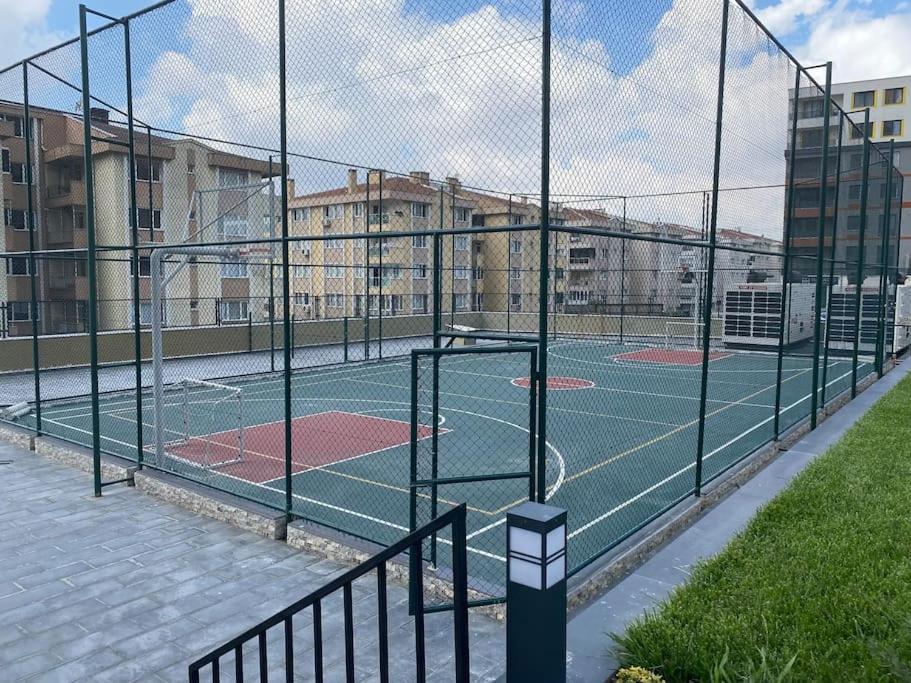 View With Wifi And Pool Apartment