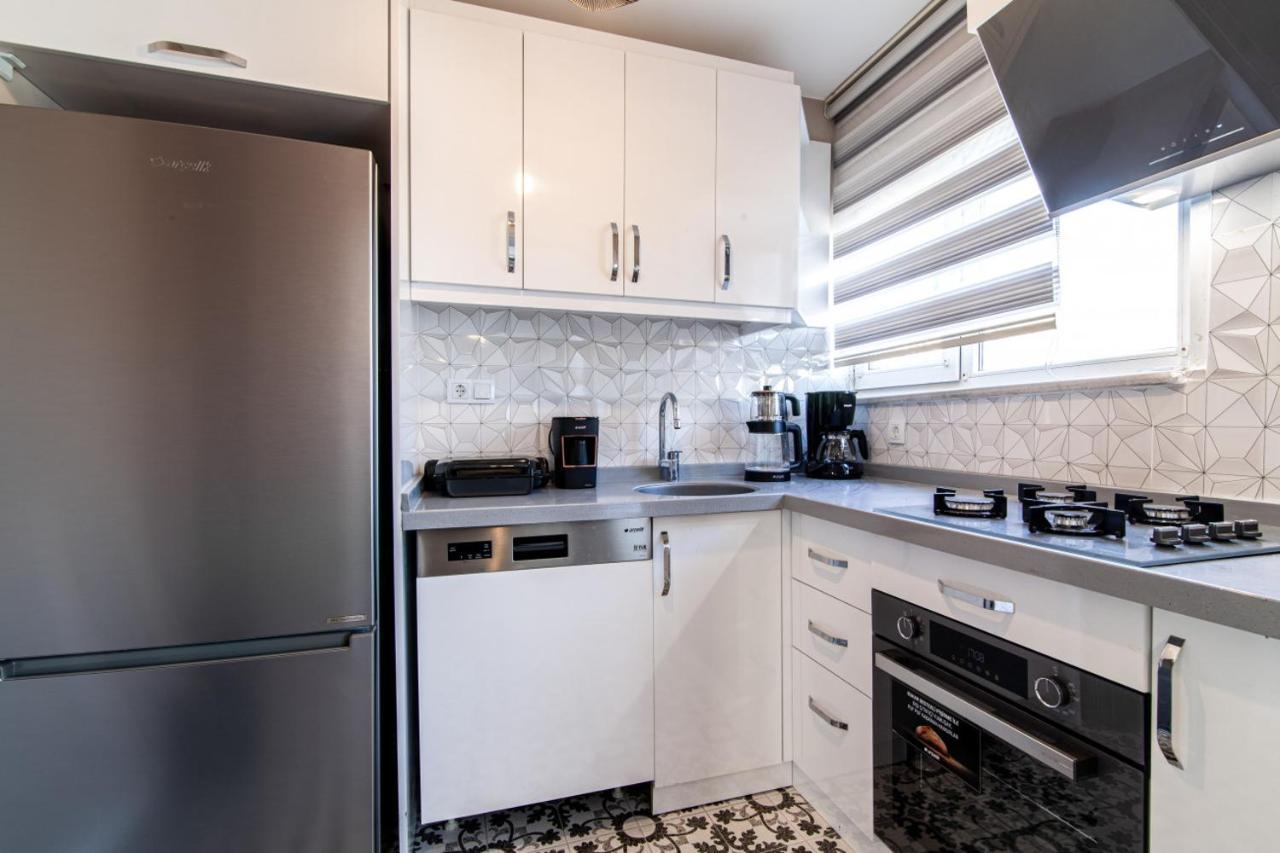 Apartment Modern Flat Close To Istiklal Street With Balcony Istanbul