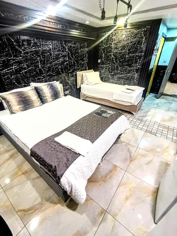 Deniz Taksim Hotel *