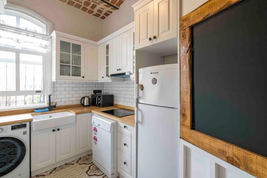 3 Bedroom Historic Near To Galata Tower * Istambul