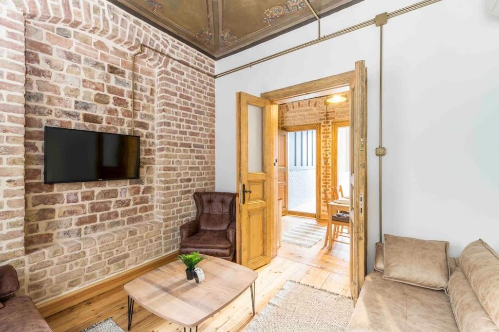 3 Bedroom Historic Near To Galata Tower Apartment Istanbul