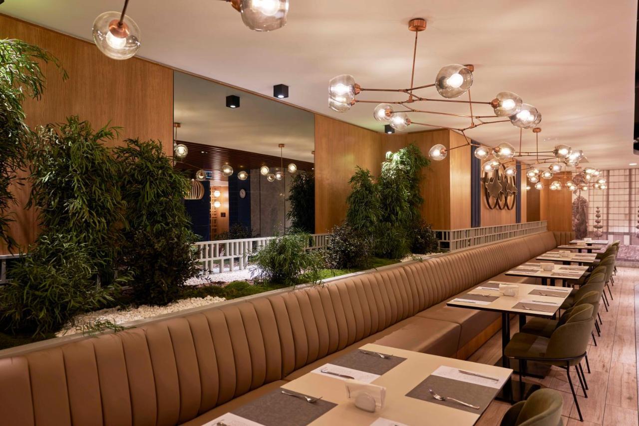 Richmond Hotel 4*