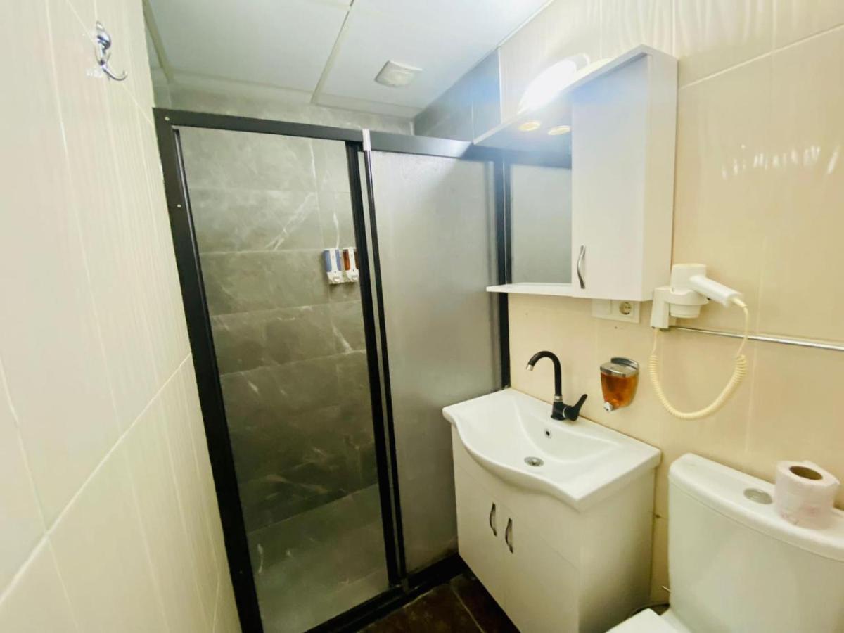 Airport Hotel 3*