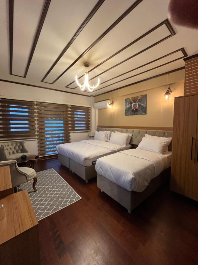 Hotel Palmera Art House *