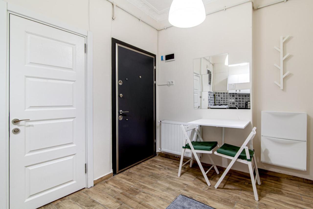 And Modern Flat Near Flower Passage * İstanbul
