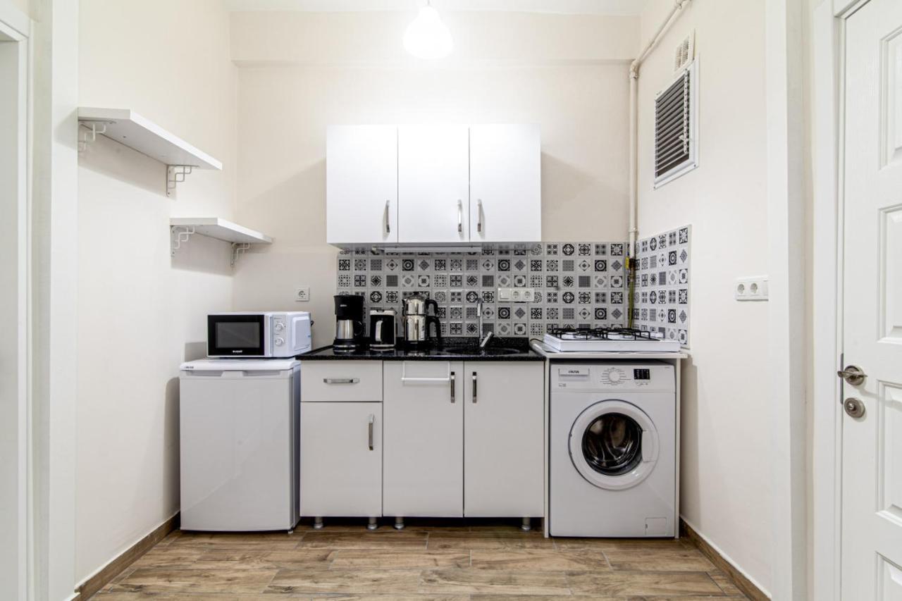 And Modern Flat Near Flower Passage * Istanbul