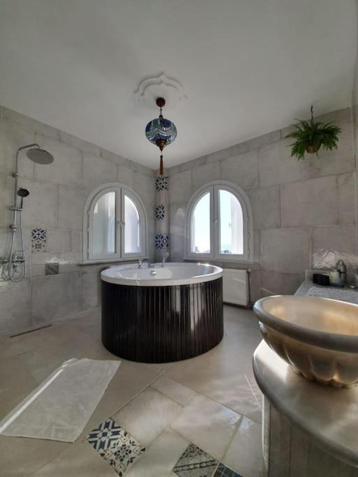 Sea View Flat - Includes Turkish Bath In Old Town. * Istanbul