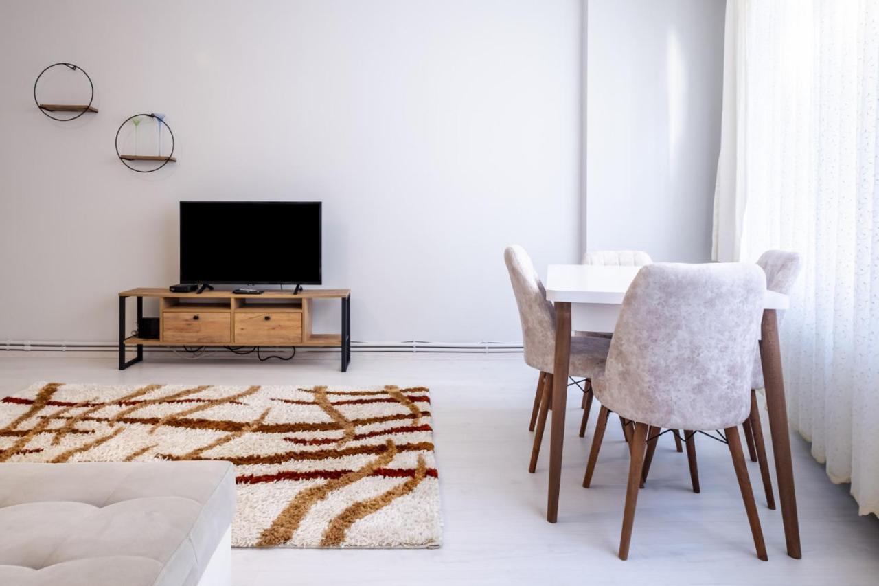 Fully Equipped Cozy In Kadikoy * Istanbul