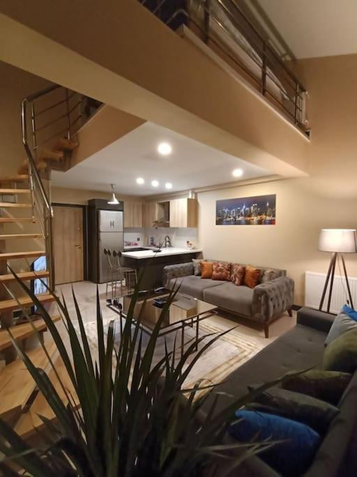 Sehir Merkezinde Loft Residence, Havalimanina Metro Ile 25 Dakikada Aktarmasiz Ulasim Apartment Istanbul
